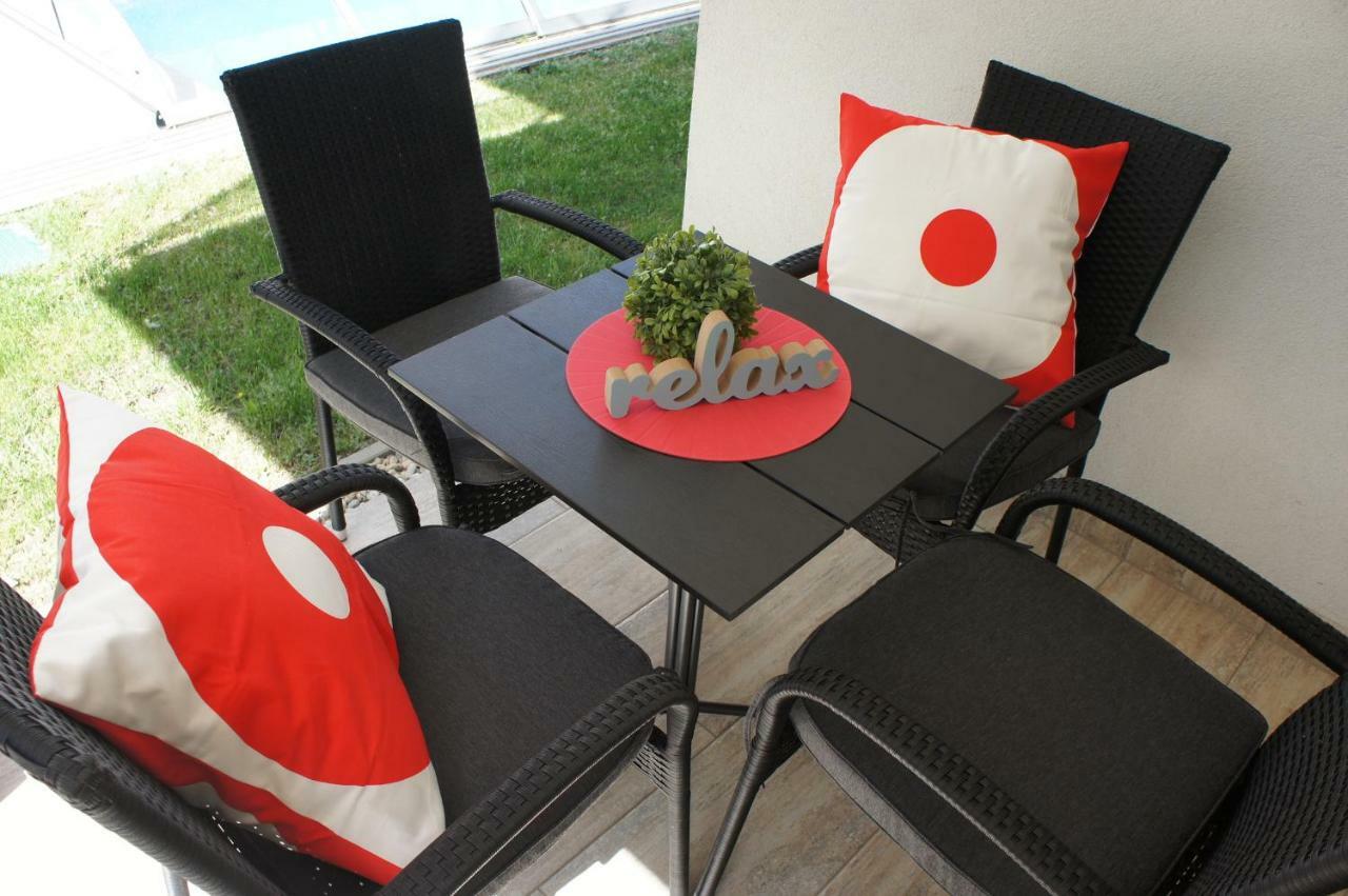 Laguna Beach Apartmanok Siófok Exterior foto